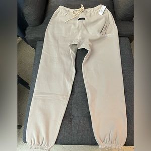 Men’s Essentials Fear of God sweatpants size M